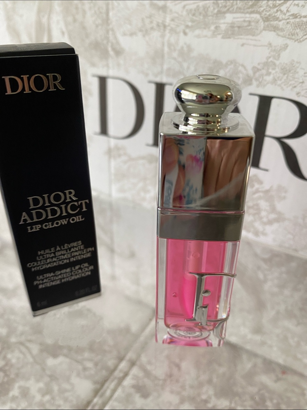 Dior Addict Lip Glow Oil - Picture 2 of 5